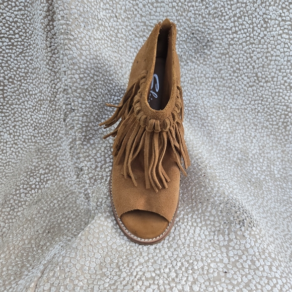 Sbicca Vintage Collection Tan Fringe Ankle Booties - Picture 3 of 9